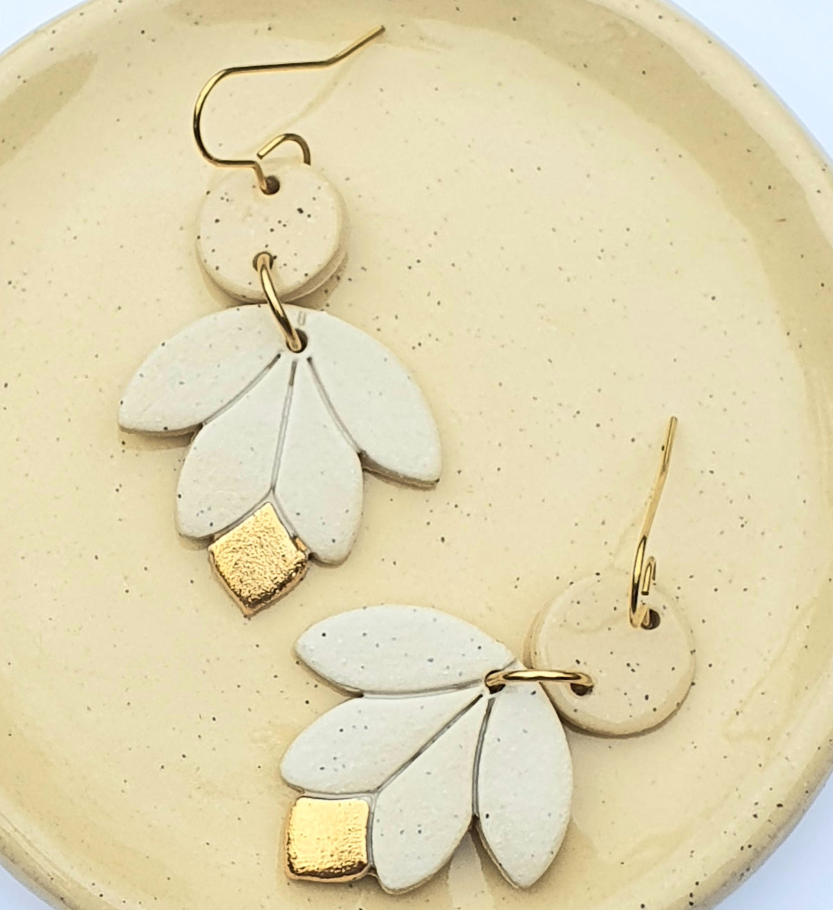 Lotus earrings, gold