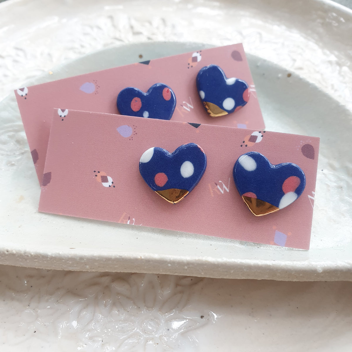 Tricolour mix, Grand love heart studs - gold dipped