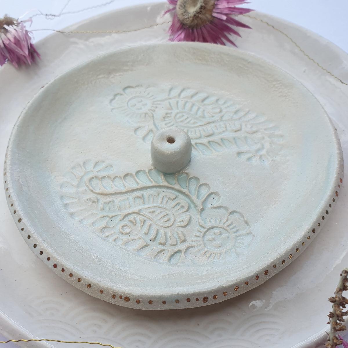 Small incense holder - Pale blue with paisley flowers